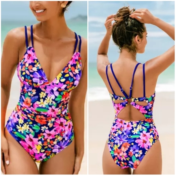 Cupshe Ditsy & Petals Back O-Ring One-Piece - Picture 3 of 6